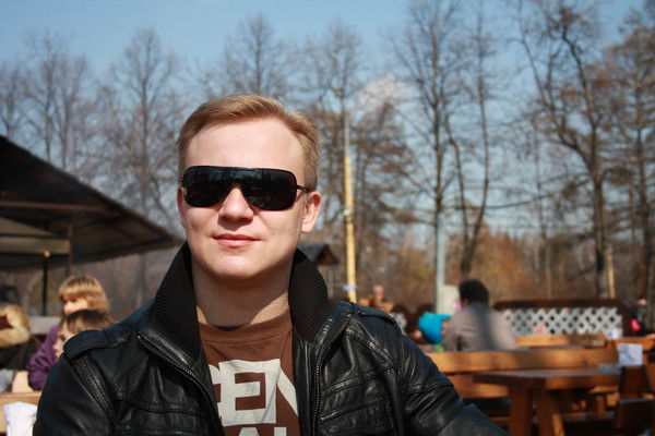 Илья Захаров