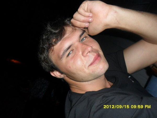 Коля Мельник