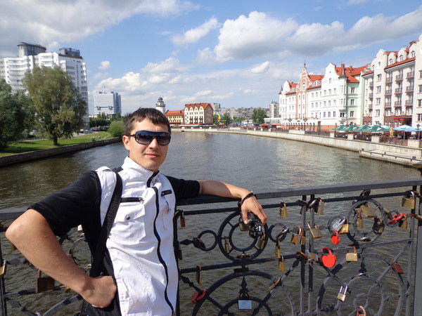 Александр Небовский