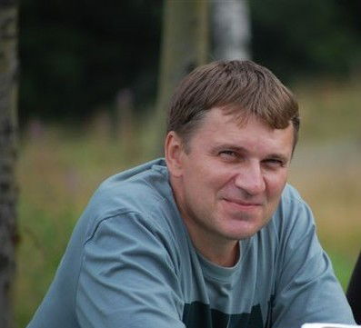 Игорь Ларионов