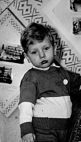 Никита Сухих