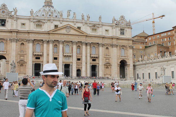 Александр Владимирович