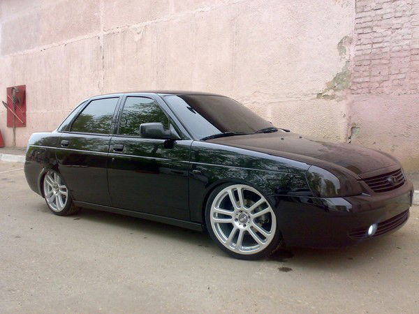 Николай Николаев