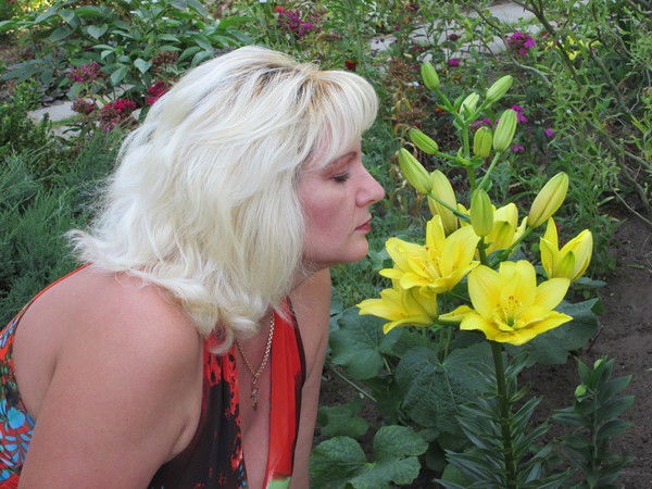 Неля Картавцева