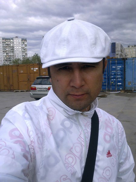 Султон Сафаров