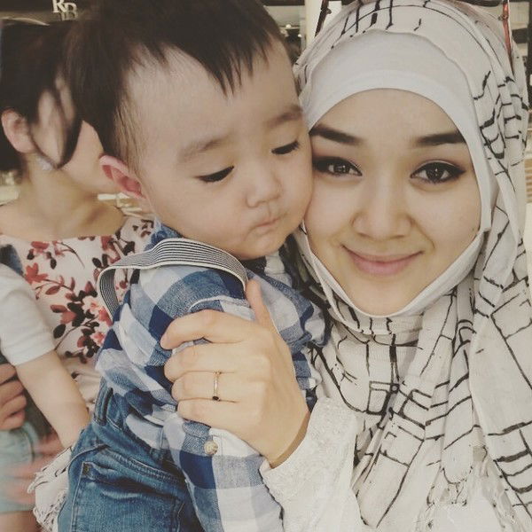 ))))))))))) Счастливая