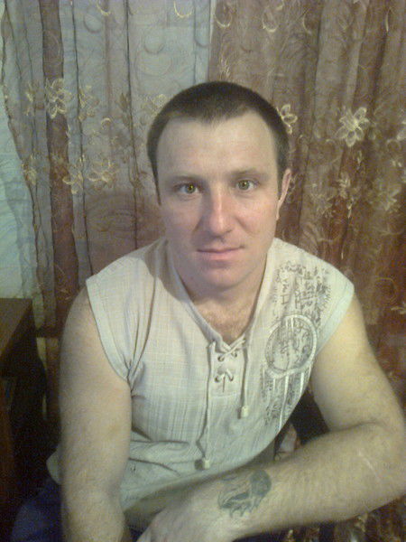 Анатолий Степанов