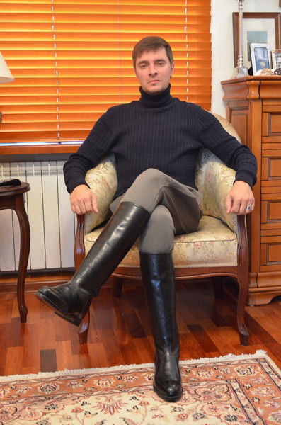 Николай Сапожников