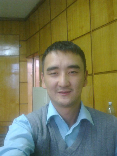 Алмаз Акматов