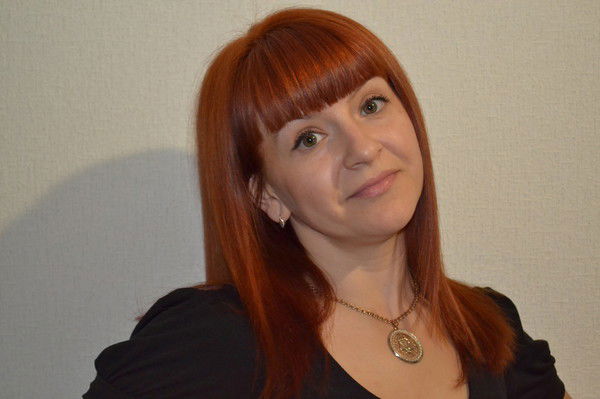 Елена Елена