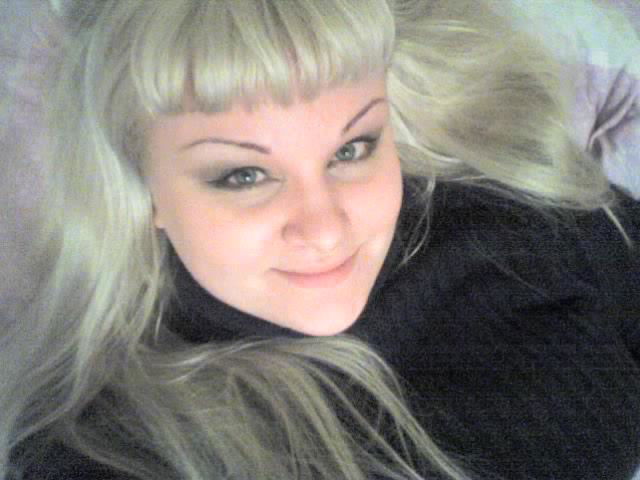 Юля Калюжная