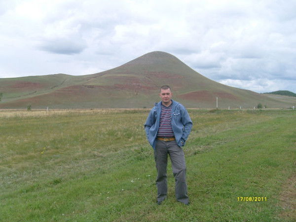 Артем Исаев