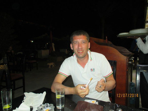 Роман Наумов