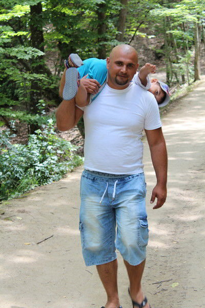 Николай Кустов