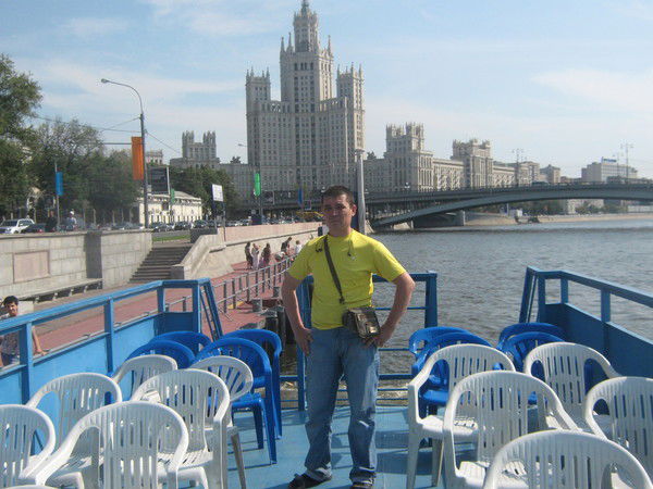 Икром Эсонов