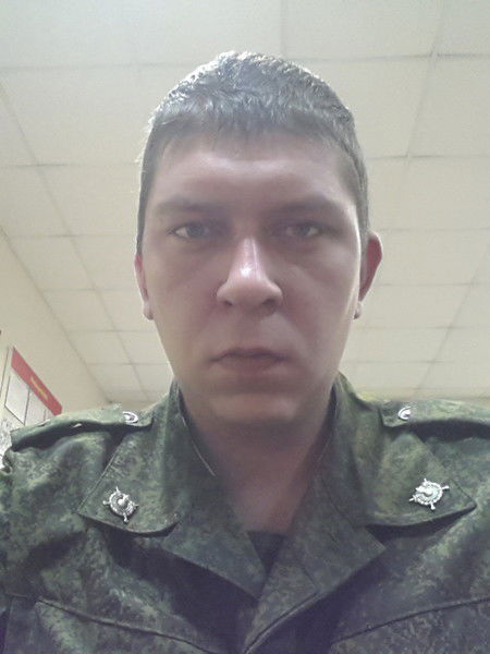 Антон Ефремов