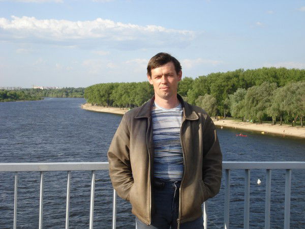 Олег Брезовский