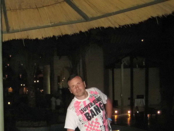 Игорь Безфамильный