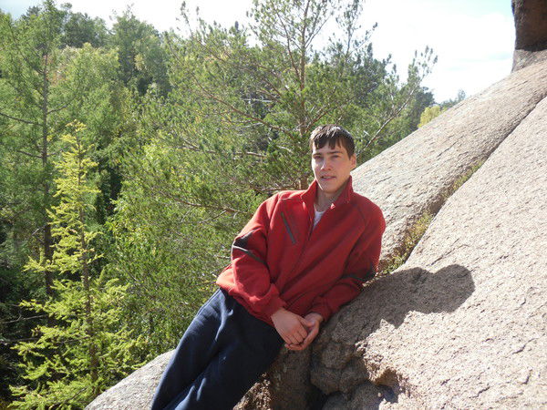 Макс Карбушев