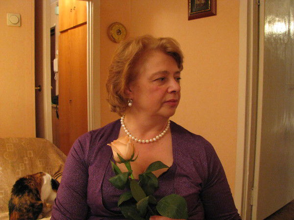 Елена Ковадлина