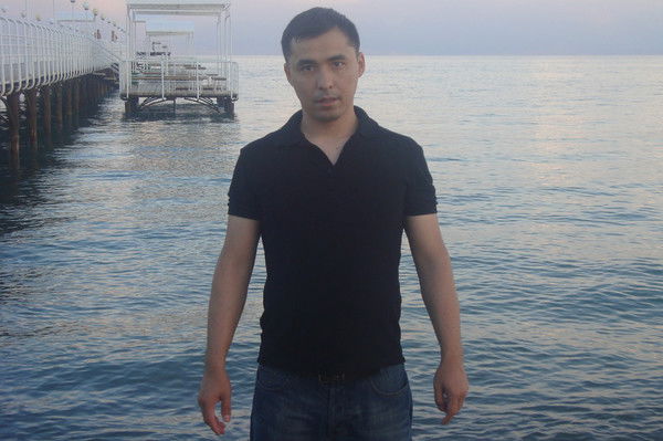 Таир Бажанов