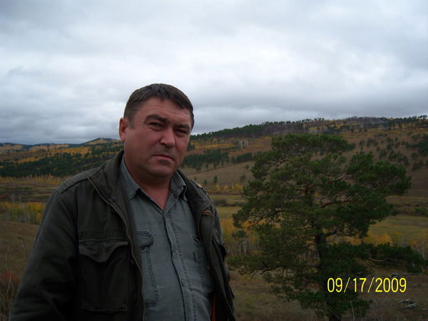 Андрей Устинов