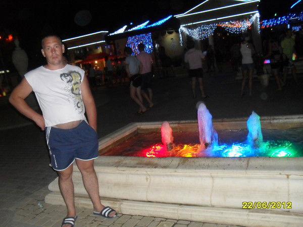 Дмитрий Красавчик