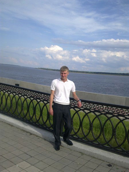 Юрий Лукьянов