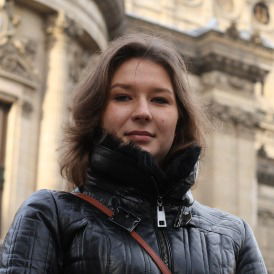 Анна Стуликова