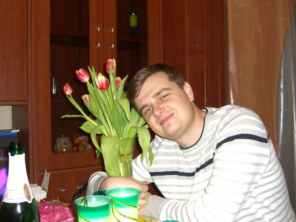 Владимир Попов