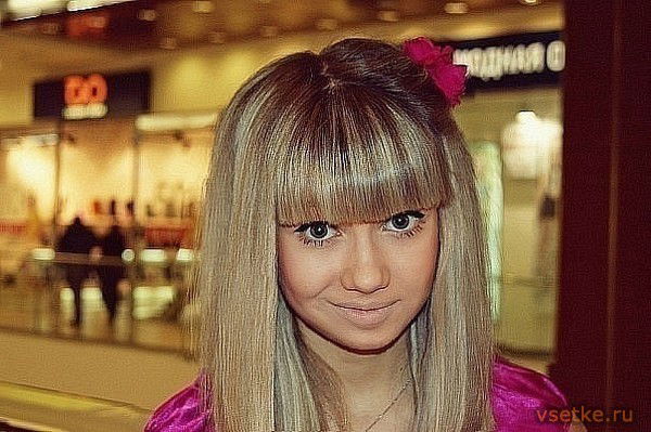 Юля Дулесова