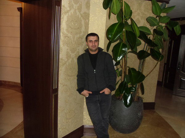 Алихан Бабаев