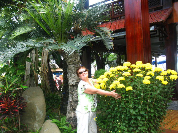 Нина Попова