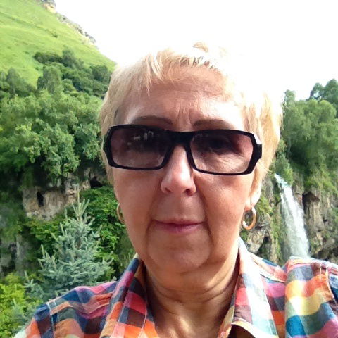 Лариса Николаевна