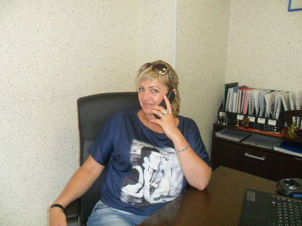 Елена Страхова