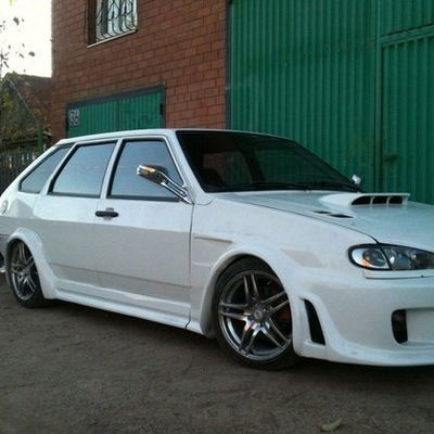 Саня Олейников