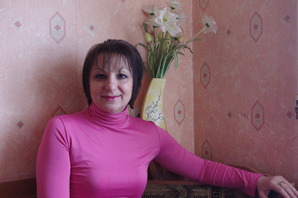 Лена Яценко