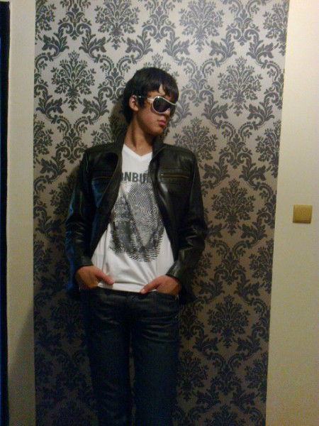 Azatik . . . Azatik. . .