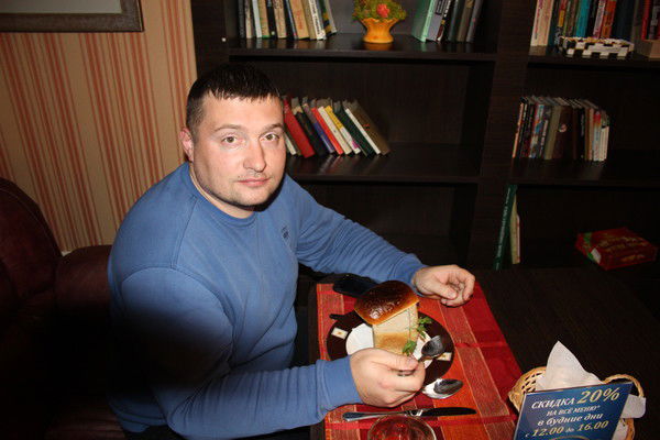 Артем Слюсаренко