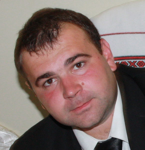 Олег Мельник