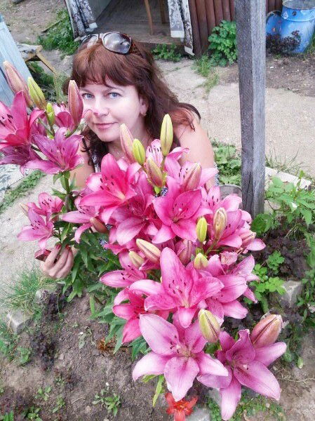 Людмила Крючкова