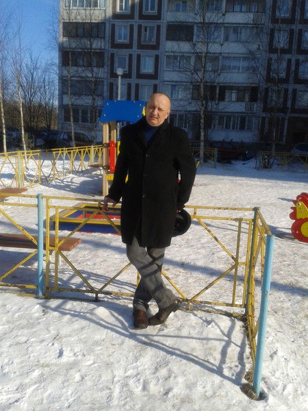 Леонид Камуров