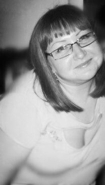 Юлия Сухарева