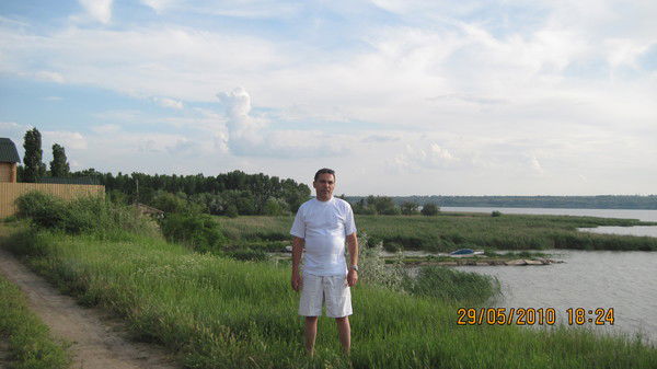 Леонид Попов