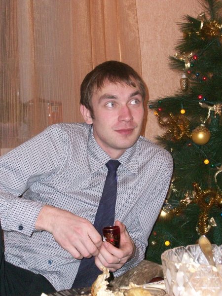 Александр Тихонов