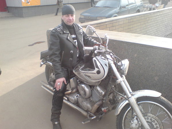 Алексей Бобров