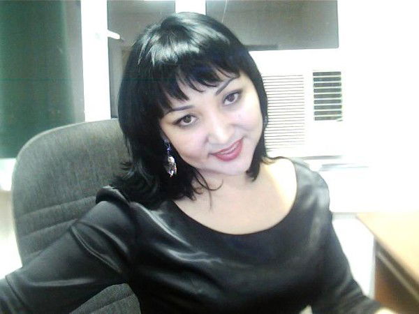 Лена Бисенова