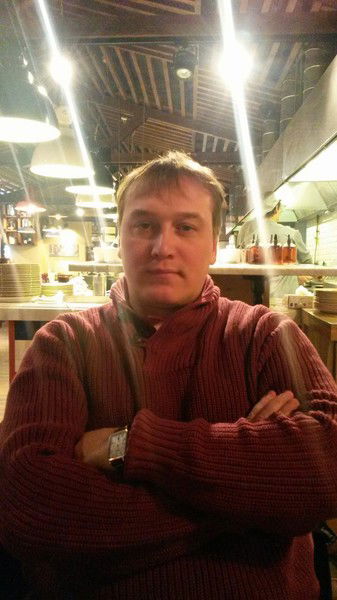 Олег Левашов