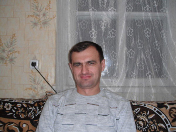 Станислав Деревянко