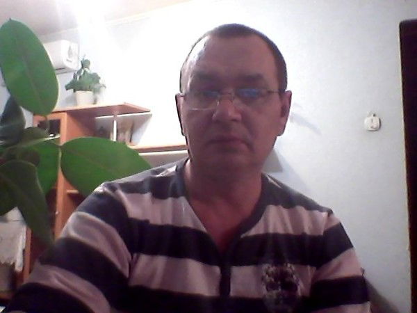 Анатолий Че